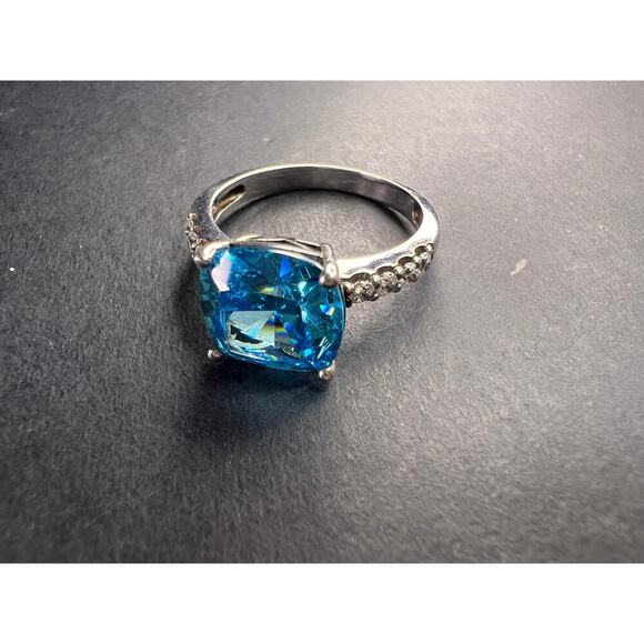 Aqua blue CZ sterling silver ring size 8 - Picture 4 of 16